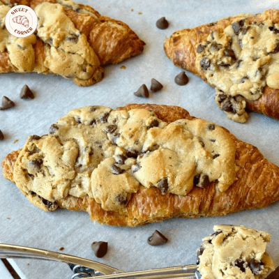 Choco chips croissant